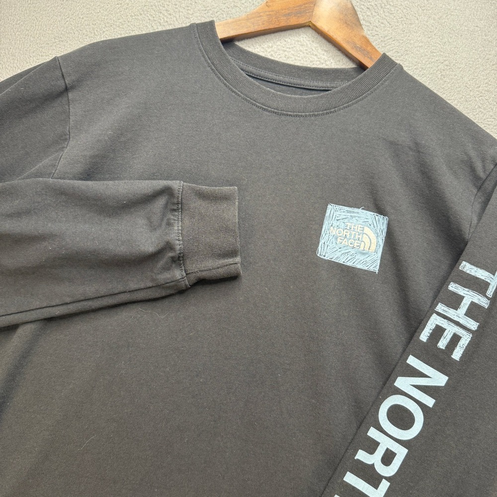 The North Face Long Sleeve Shirt Mens S Black Cotton Blend Graphic Tee Outdoor